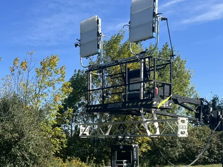 Film lighting rig on a lift